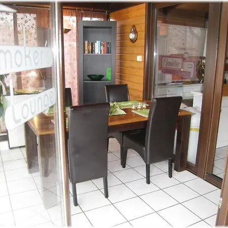 Semesterbostad Max In Koblenz-guels Am Guelser Moselbogen