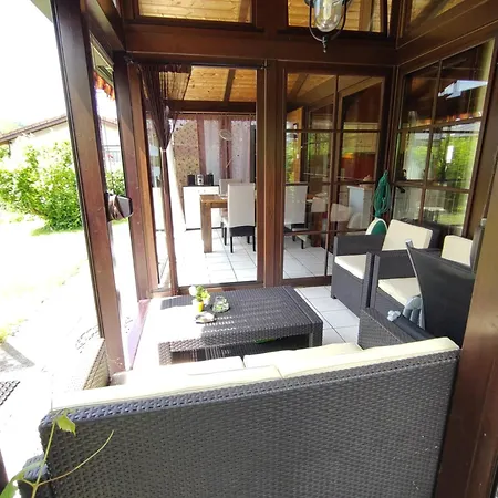 Semesterbostad Max In Koblenz-guels Am Guelser Moselbogen