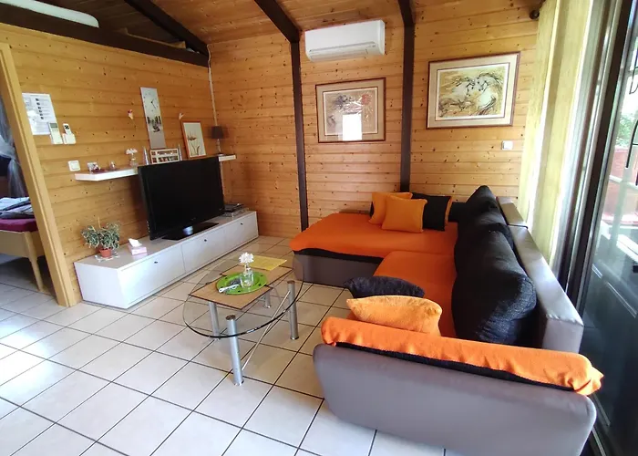 Semesterbostad Max In Koblenz-guels Am Guelser Moselbogen *